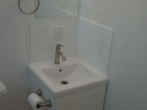 4th image of 4007 50th St