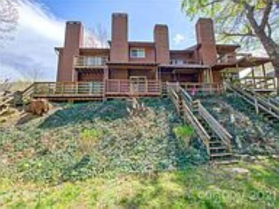 4th image of 79 Riverside Villa Dr