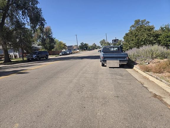 4th image of 813 4th St