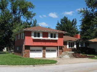 1007 E Greenwood St, Springfield, MO 65807