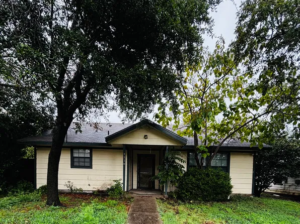 1110 Mill St, Gainesville, TX 76240