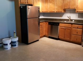34 Dunbarton Rd APT 1C, Manchester, NH 03102