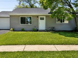 171 W Manchester Dr, Wheeling, IL