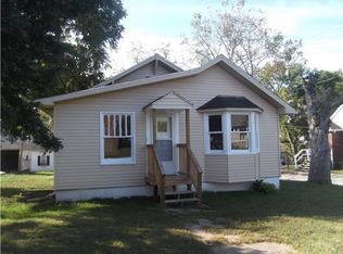 514 Cedar St, Pleasant Hill, MO 64080