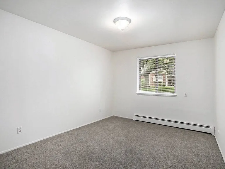 Brookside Apartments — Photo 26