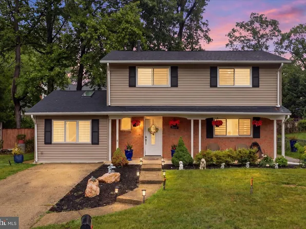 6809 Rolling Rd, Springfield, VA 22152