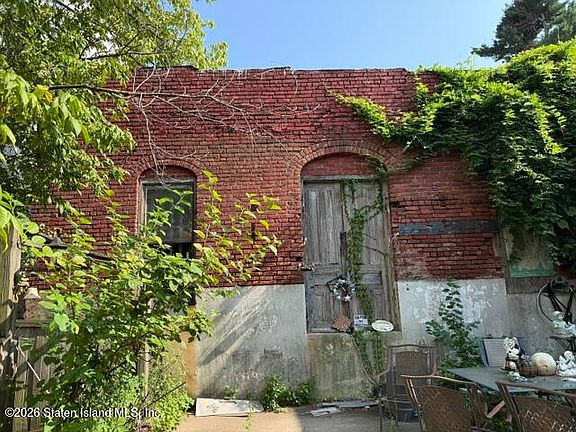 4th image of 106-108 Saint Marys Ave