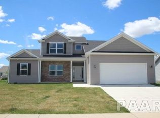 1420 Kingsbury Rd, Washington, IL 61571