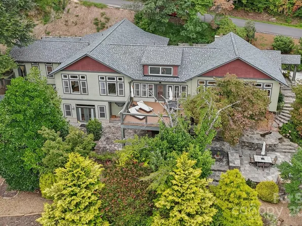 193 Gateway Dr, Lake Lure, NC 28746