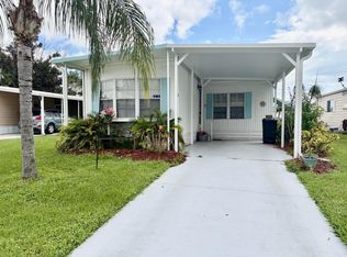 10 La Paloma Lane, Port St Lucie, FL 34952