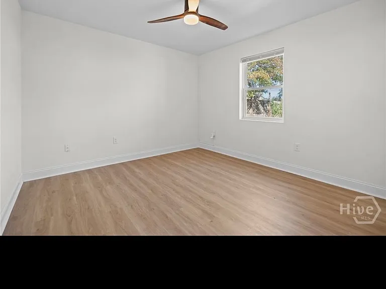 408 Valentine Dr — Photo 11