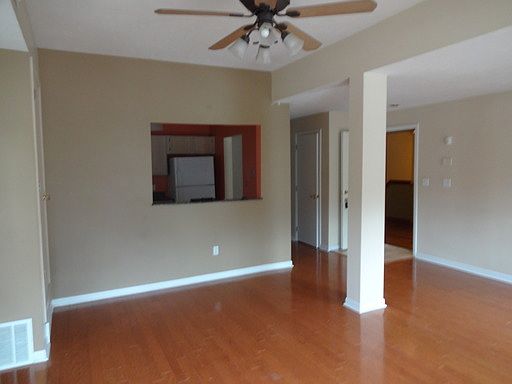 5th image of 11024 Detroit Ave APT 1