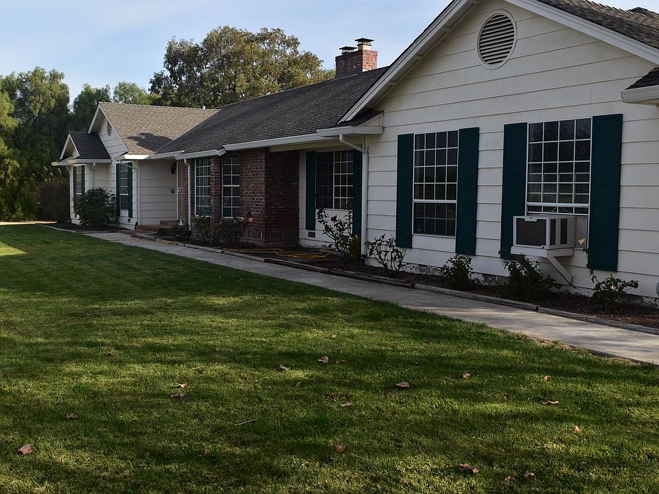 2nd image of 16922 W Los Padres Dr