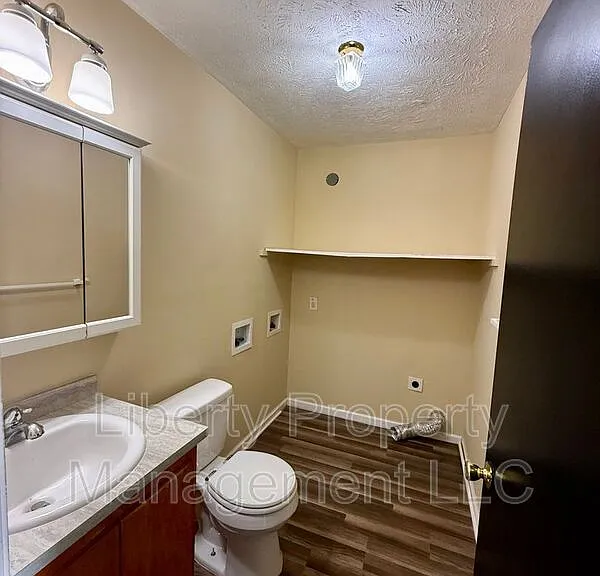 5752 Aftonshire Dr — Photo 9