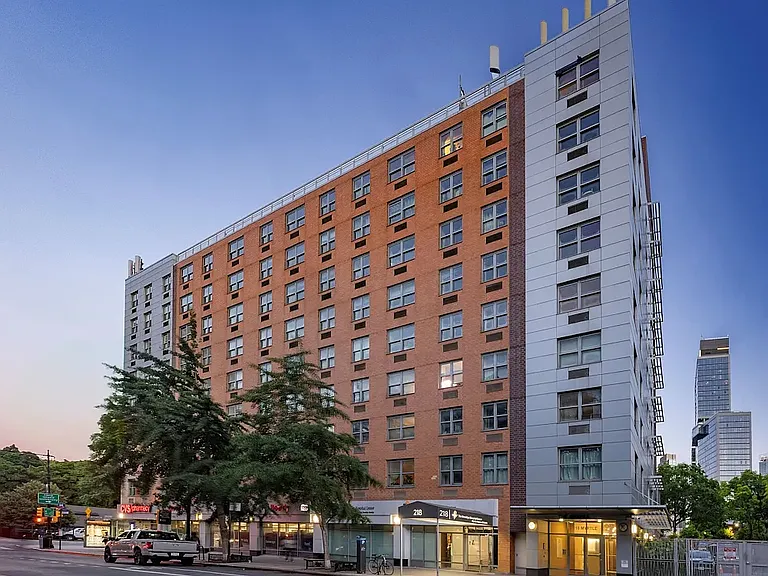 218 Myrtle Ave #3D — Photo 6