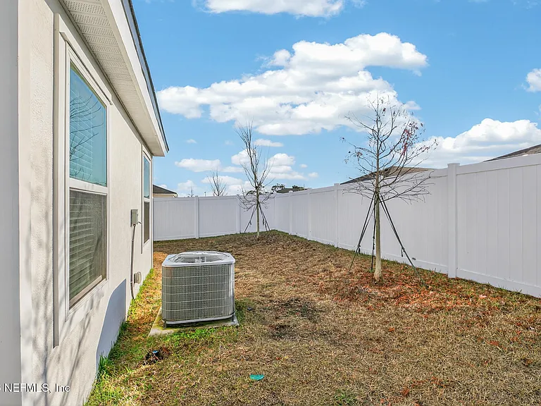163 Silver Birch St — Photo 19