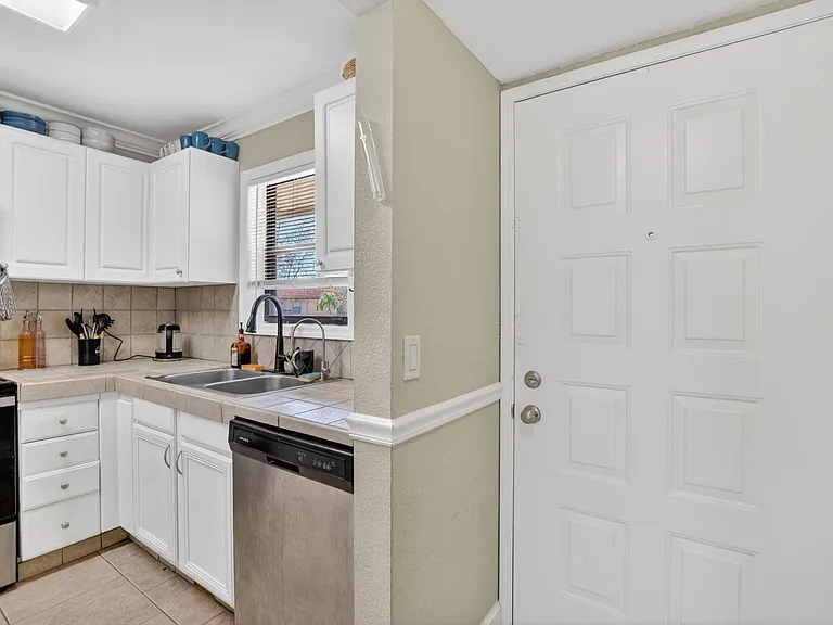 21895 Lake Forest Cir #201 — Photo 4
