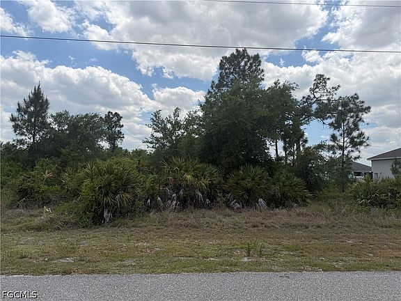 2nd image of 1247 Galileo St E