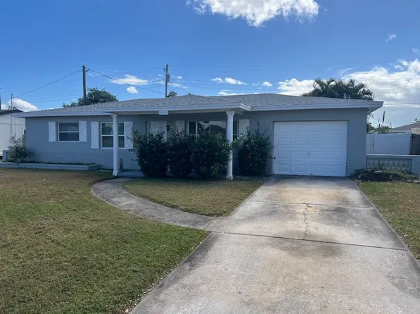 6084 51st Ave N, Kenneth City, FL 33709