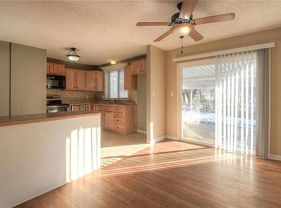 5th image of 9317 Fairwood Dr