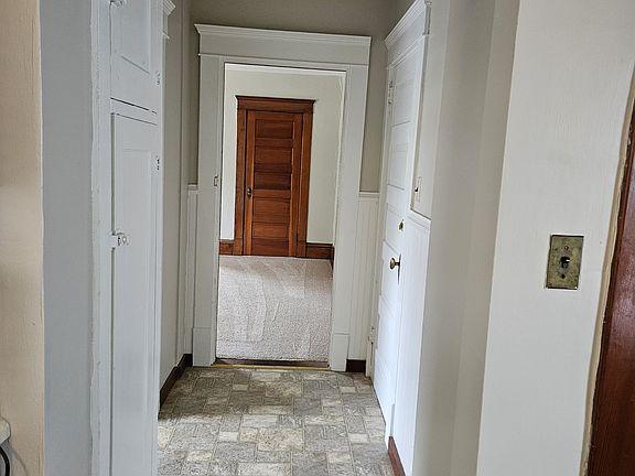 3rd image of 167 Porter St NE #2