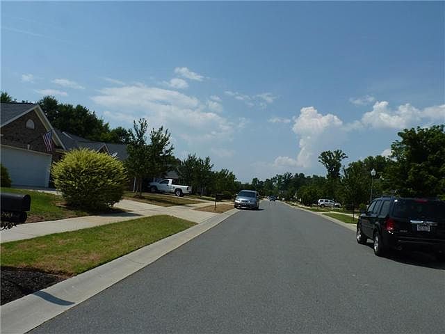 2nd image of 3289 Westridge Ln SW