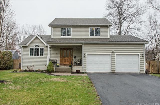 Welcome to 10 Nursery Drive...