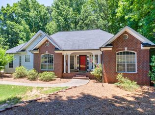 1409 Red Oak Way, Winder, GA 30680