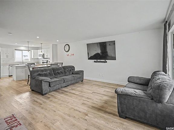 3rd image of 106 Westfield ROAD