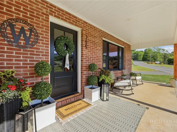 755 Ray Taylor Road, West Jefferson, NC 28694