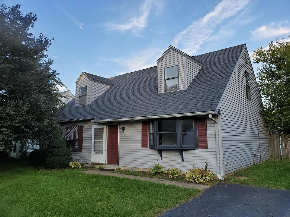 1st image of 124 Diminish Dr #1