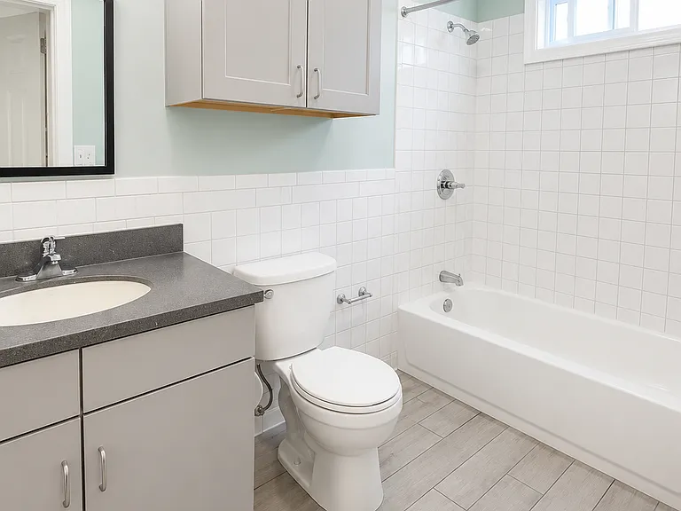 238 Richmond Ave #1 — Photo 7
