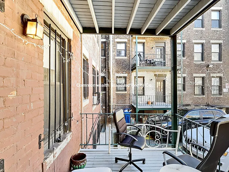 27 Glenville Ave #1A — Photo 10