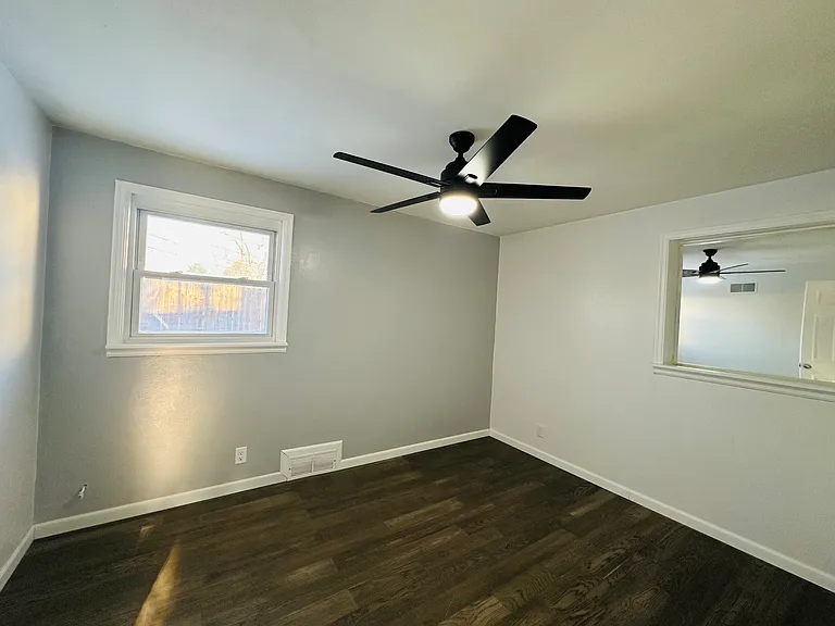3124 Cherry St — Photo 9