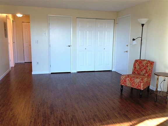5th image of 1823 W Northridge Ct APT 34