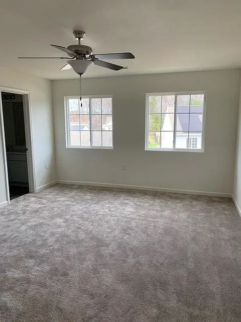 4 bed, 2227 sqft, $2,200 — Photo 2