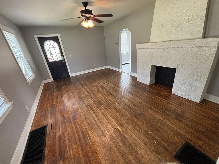 1060 Sugar Grove Rd — Photo 15