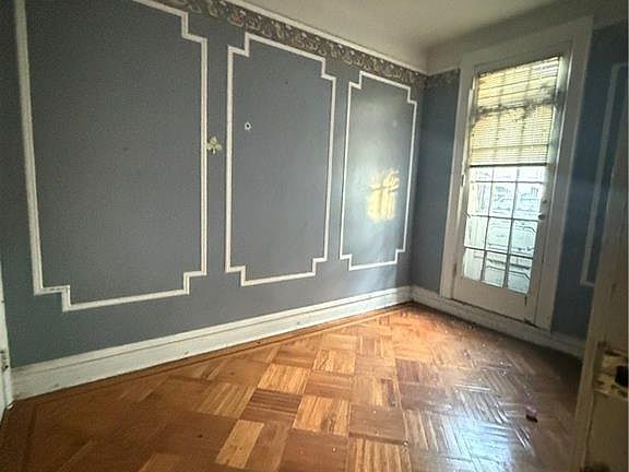 5th image of 847 58th St