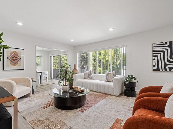 4th image of 400 S Los Robles Ave Unit 209