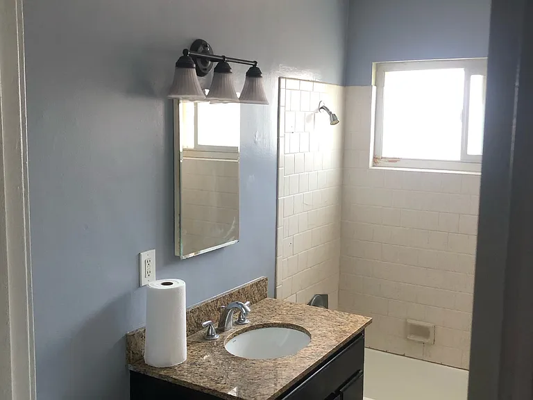 645 Scott Pl — Photo 23