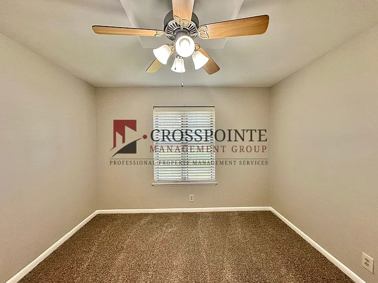 2448 Holly Ln — Photo 15