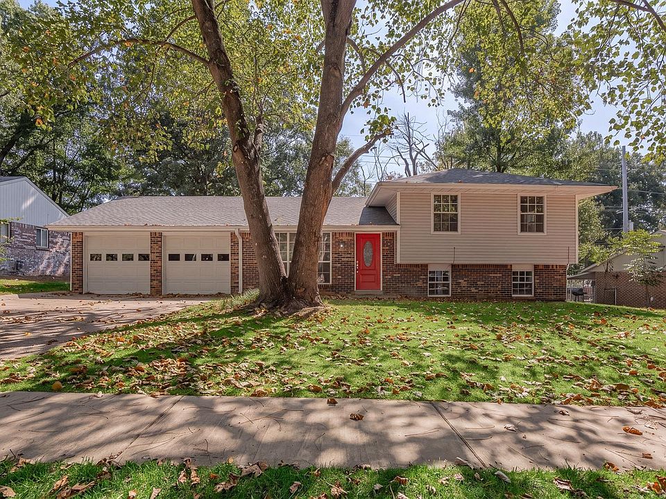 1st image of 1610 Tanglewood Dr