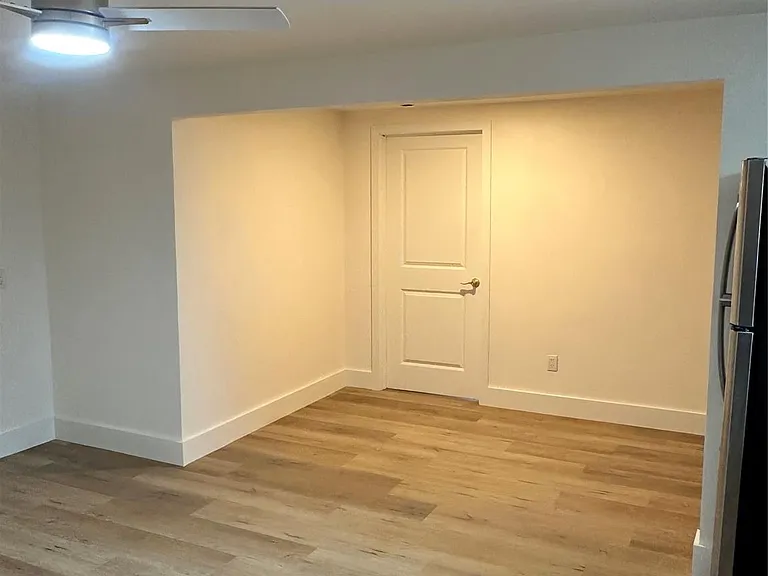 408 Randall St #9 — Photo 5