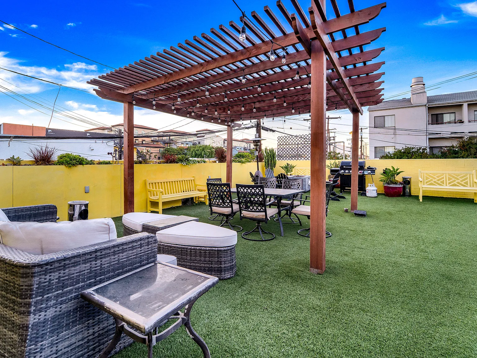 1 bed, 650 sqft, $2,475 — Photo 2