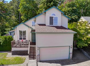 16632 SE East View Ct, Portland, OR 97236