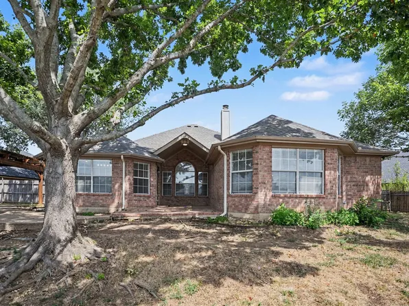 11 Mary Lou Ct, Mansfield, TX 76063