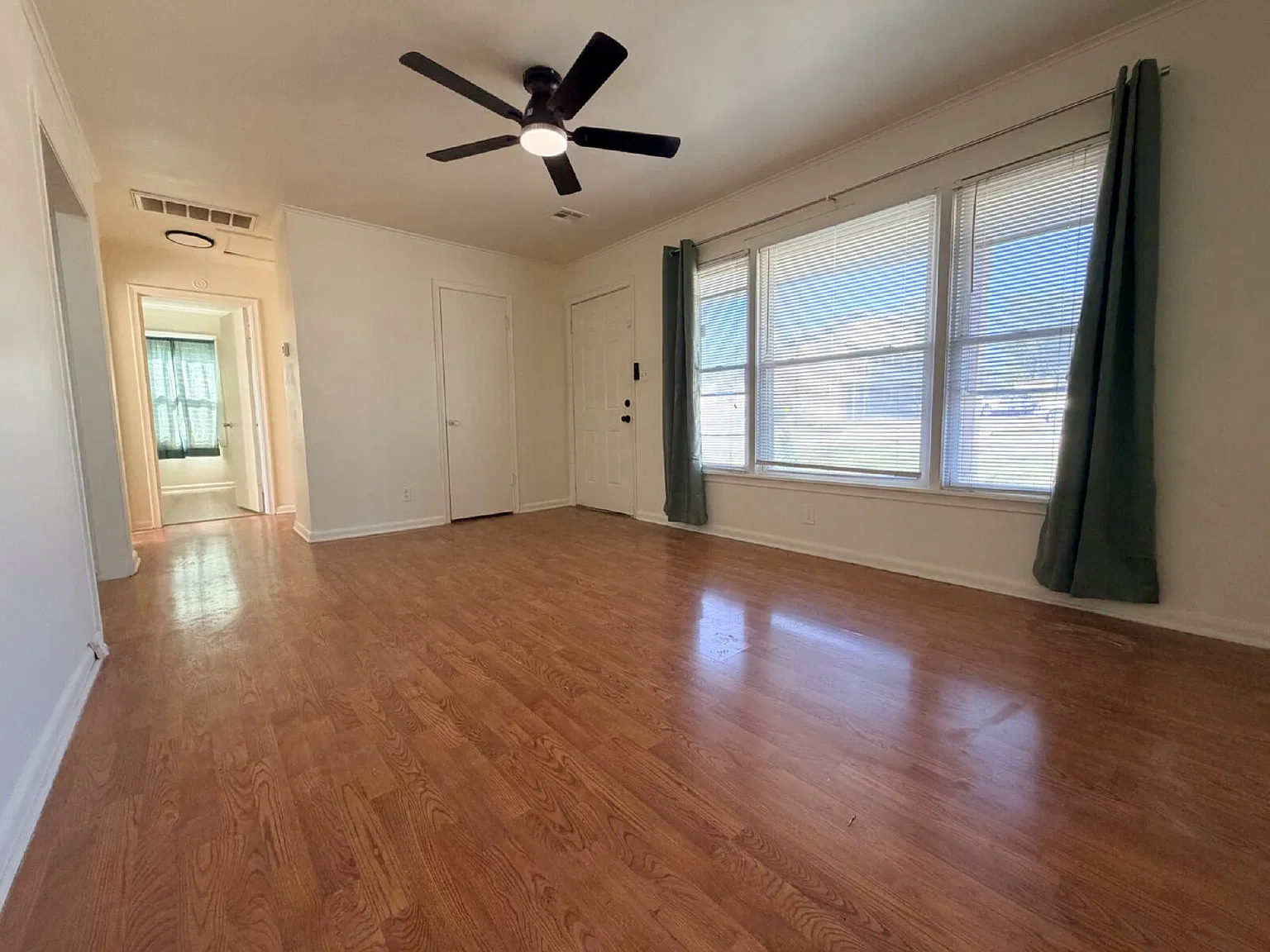 2-Bedroom Retreat on Main Street Owasso — Photo 4