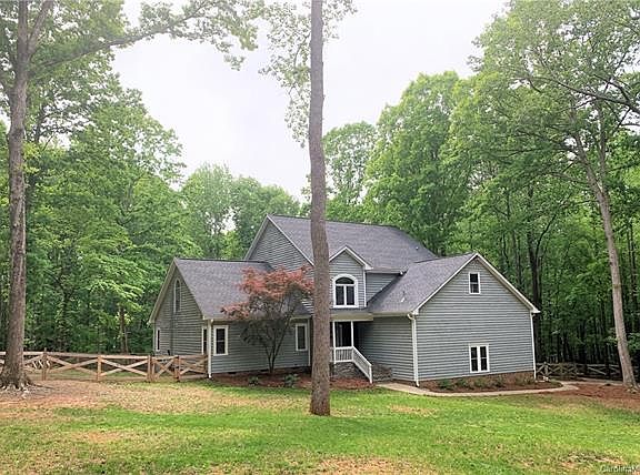 4th image of 3921 Lakeside Dr