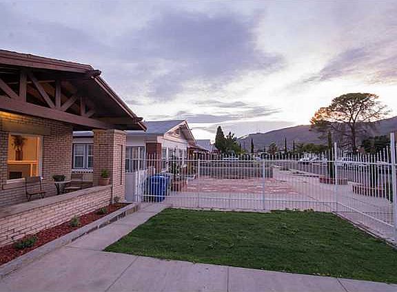 2nd image of 3424 La Luz Ave