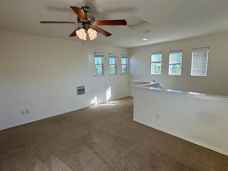 1732 N Dutch Ave — Photo 36